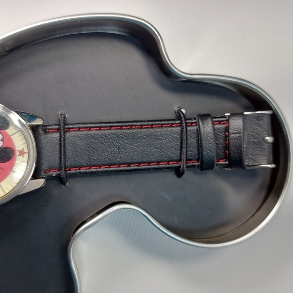 Disney Mickey Mouse Club Member 1955 Watch in Tin & Box - Picture 3 of 7